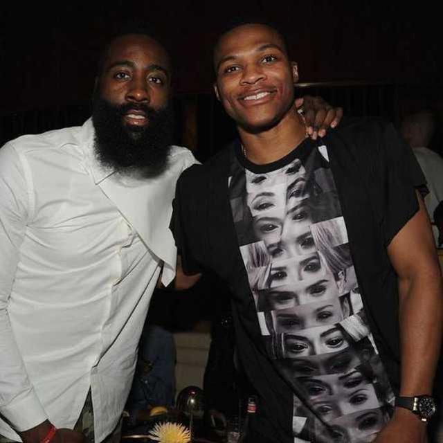 欧冠淘汰赛前瞻：巴萨客场挑战曼联,（欧冠淘汰赛看点：巴萨做客老特拉福德挑战曼联）