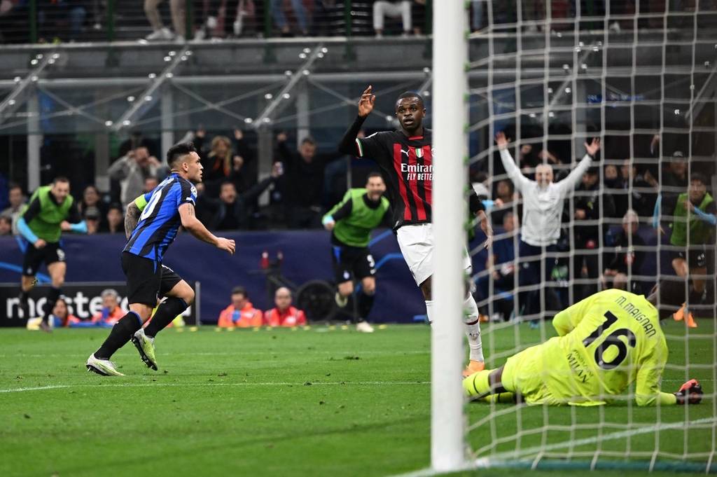 6场贡献9球1助攻，卡扎伊什维利当选中超9／10月最佳球员（6战斩9球+1助，卡扎伊什维利荣膺中超9-10月最佳球员）