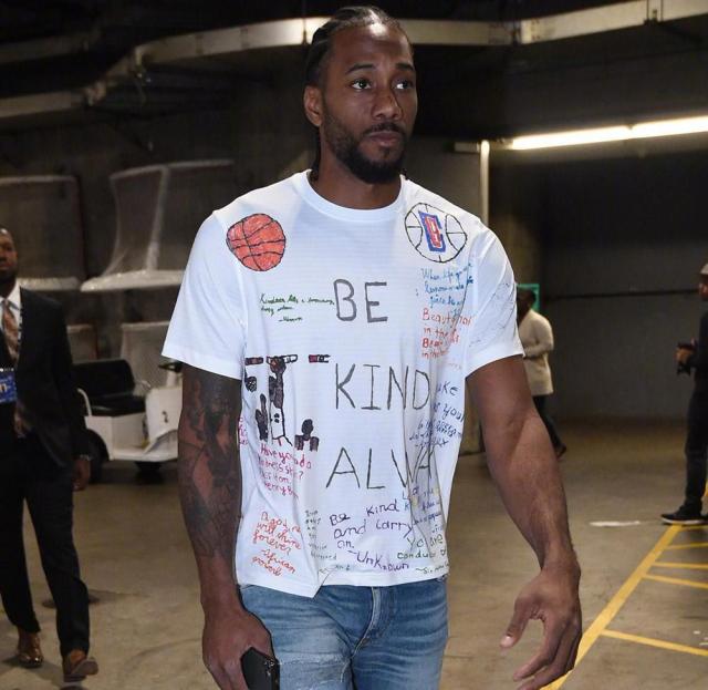 世体：因对裁判喊“太差劲了”，卡雷拉斯面临两场停赛处罚（世体：冲裁判喊“太差劲”，卡雷拉斯或遭两场禁赛）