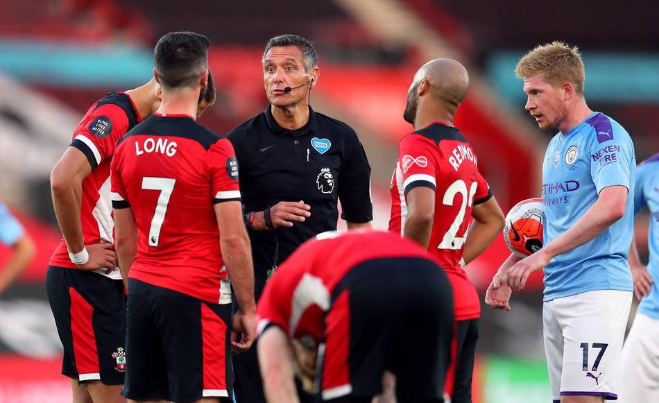 美媒：快船预计将与篮球运营总裁弗兰克团队达成续约（美媒称快船有望与篮球运营总裁弗兰克团队续约）