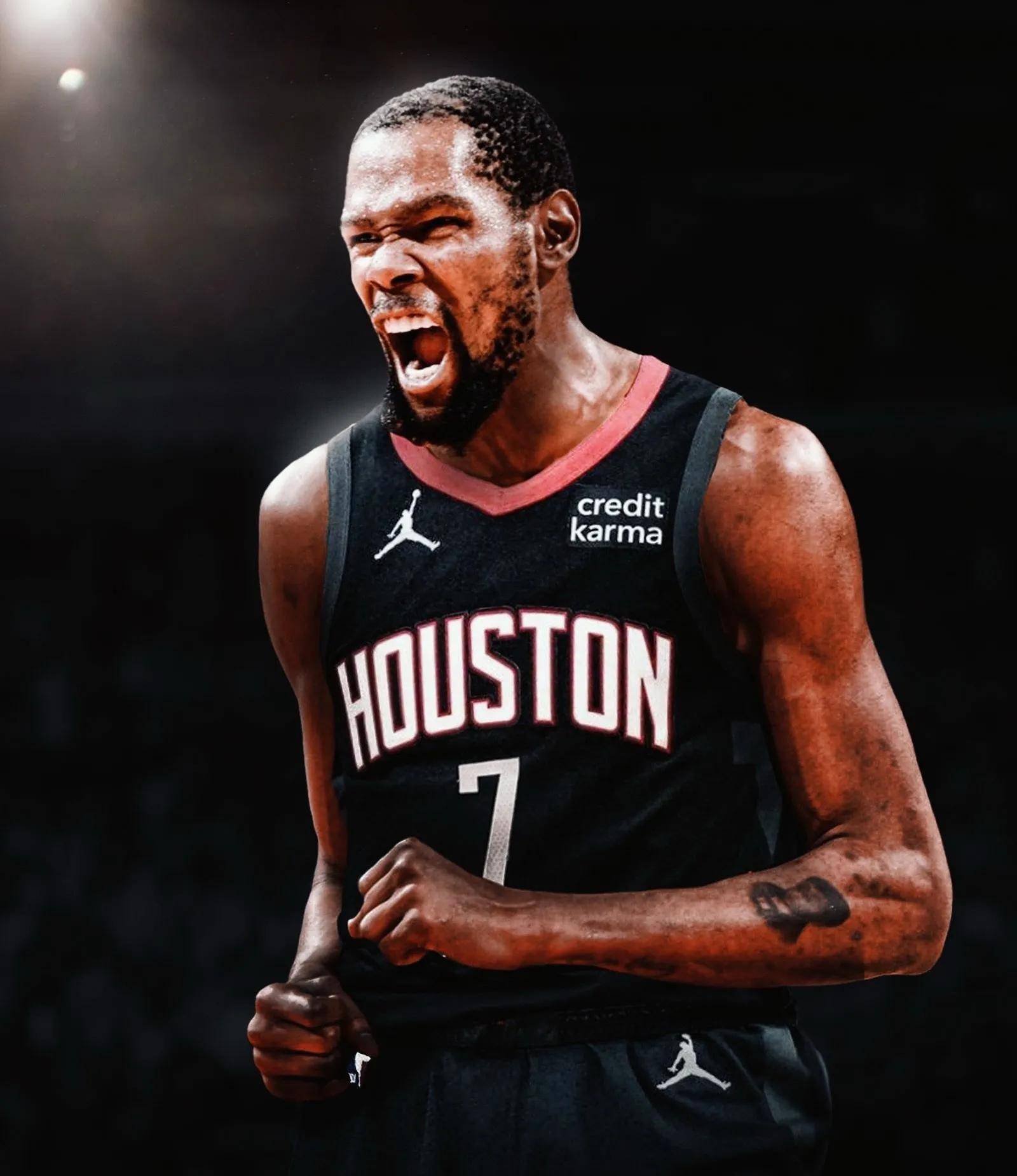 卡马乔：维尼修斯国家德比被换下有情绪正常，5分钟就没事了（卡马乔：维尼修斯在国家德比被换下情绪波动属正常，五分钟就平复了）