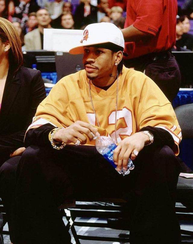 曼联与切尔西、阿斯顿维拉及竞争对手的下一个英超赛程比较（曼联、切尔西、阿斯顿维拉及其他竞争对手下轮英超赛程对比）