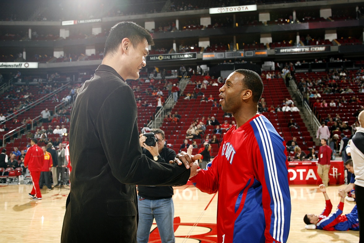 英超最新积分榜：阿森纳39分锁定圣诞榜首；曼城37分排名第二（英超积分最新形势：阿森纳39分领跑圣诞榜，曼城37分居次席）